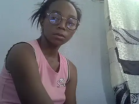 Snapshot of ElianeHot chatting on 19, 2, 2025 ElianeHot online show from 19, 2, 2025