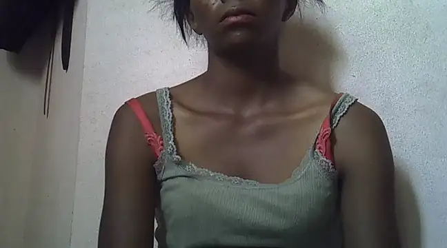 Snapshot of ElianeHot chatting on 5, 3, 2025 ElianeHot online show from 5, 3, 2025