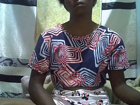 Snapshot of ElianeHot chatting on 3, 12, 2025 ElianeHot online show from 3, 12, 2025