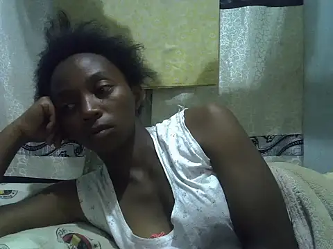 Snapshot of ElianeHot chatting on 4, 12, 2025 ElianeHot online show from 4, 12, 2025