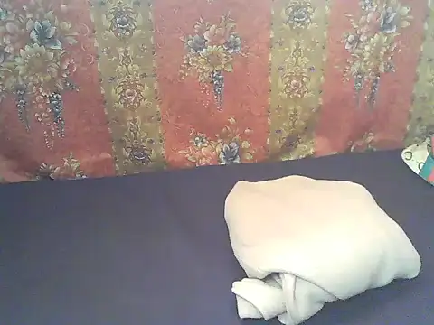 Snapshot of princess-maira chatting on 19, 3, 2026 princess-maira online show from 19, 3, 2026