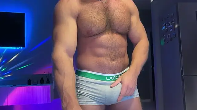 Snapshot of KarlosRichi chatting on 6, 3, 2026 KarlosRichi online show from 6, 3, 2026