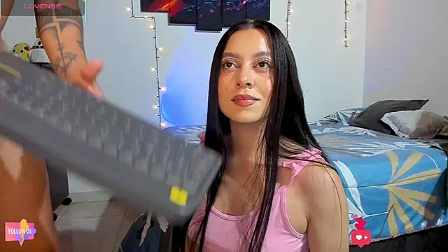 Snapshot of ethan_chloeee chatting on 1, 2, 2026 ethan chloeee online show from 1, 2, 2026