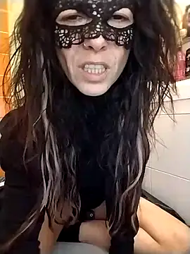 EmySkinny85 online show from 5, 1, 2025