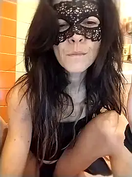 EmySkinny85 online show from 31, 1, 2025