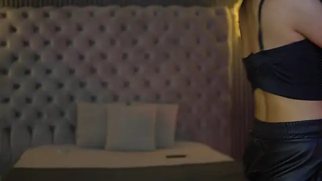 AmelyNoir online show from 16, 12, 2025