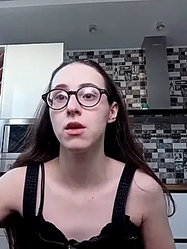 Snapshot of MartiniiSelenna chatting on 2, 2, 2025 MartiniiSelenna online show from 2, 2, 2025