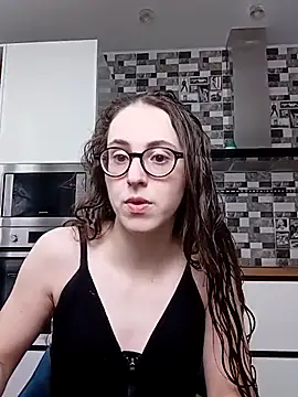 Snapshot of MartiniiSelenna chatting on 3, 2, 2025 MartiniiSelenna online show from 3, 2, 2025