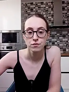 Snapshot of MartiniiSelenna chatting on 6, 2, 2025 MartiniiSelenna online show from 6, 2, 2025