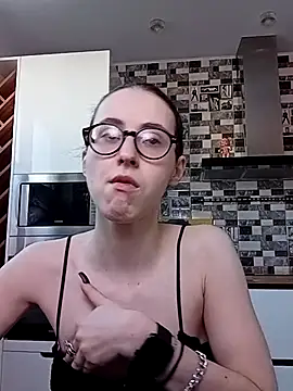 Snapshot of MartiniiSelenna chatting on 19, 2, 2025 MartiniiSelenna online show from 19, 2, 2025