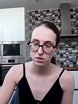 Snapshot of MartiniiSelenna chatting on 28, 2, 2025 MartiniiSelenna online show from 28, 2, 2025