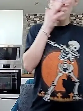 Snapshot of MartiniiSelenna chatting on 14, 3, 2025 MartiniiSelenna online show from 14, 3, 2025