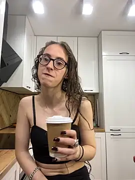 Snapshot of MartiniiSelenna chatting on 11, 9, 2025 MartiniiSelenna online show from 11, 9, 2025