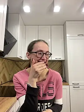 Snapshot of MartiniiSelenna chatting on 16, 9, 2025 MartiniiSelenna online show from 16, 9, 2025