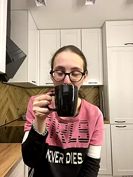 Snapshot of MartiniiSelenna chatting on 20, 9, 2025 MartiniiSelenna online show from 20, 9, 2025