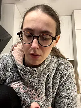 Snapshot of MartiniiSelenna chatting on 3, 10, 2025 MartiniiSelenna online show from 3, 10, 2025