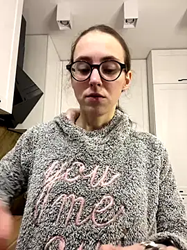 Snapshot of MartiniiSelenna chatting on 10, 10, 2025 MartiniiSelenna online show from 10, 10, 2025