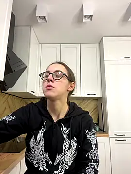 Snapshot of MartiniiSelenna chatting on 15, 10, 2025 MartiniiSelenna online show from 15, 10, 2025