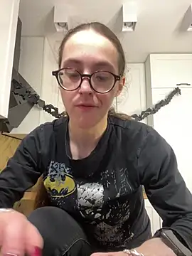 Snapshot of MartiniiSelenna chatting on 24, 10, 2025 MartiniiSelenna online show from 24, 10, 2025