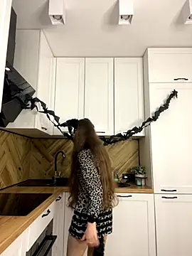 Snapshot of MartiniiSelenna chatting on 28, 10, 2025 MartiniiSelenna online show from 28, 10, 2025