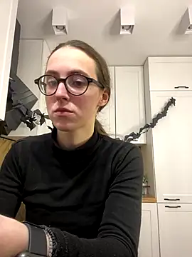 Snapshot of MartiniiSelenna chatting on 30, 10, 2025 MartiniiSelenna online show from 30, 10, 2025