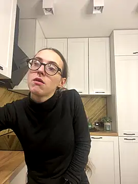 Snapshot of MartiniiSelenna chatting on 3, 11, 2025 MartiniiSelenna online show from 3, 11, 2025