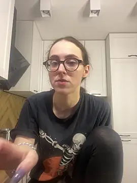 Snapshot of MartiniiSelenna chatting on 15, 11, 2025 MartiniiSelenna online show from 15, 11, 2025