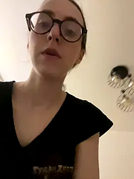 Snapshot of MartiniiSelenna chatting on 19, 11, 2025 MartiniiSelenna online show from 19, 11, 2025