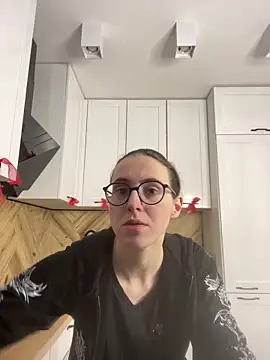 MartiniiSelenna online show from 3, 2, 2026