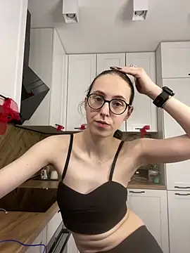 MartiniiSelenna online show from 1, 3, 2026