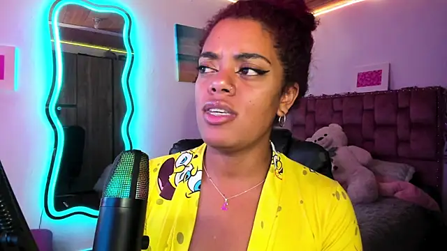 ladyrd1 online show from 19, 1, 2025