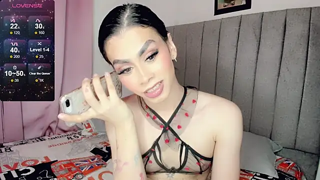 Snapshot of Jimmenna_ chatting on 17, 1, 2025 Jimmenna online show from 17, 1, 2025