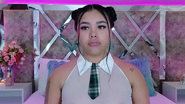 MarianaGarciaa   online show from 23, 10, 2025