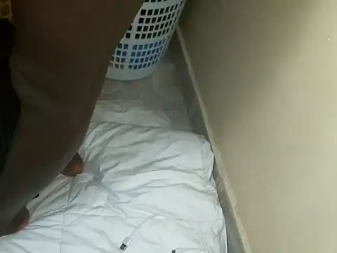 Snapshot of centzSexy chatting on 18, 12, 2025 centzSexy online show from 18, 12, 2025