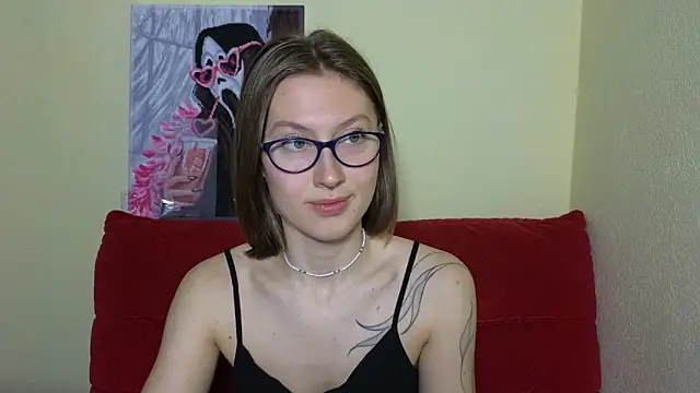 Snapshot of MalvinaBlum chatting on 12, 12, 2024 MalvinaBlum online show from 12, 12, 2024