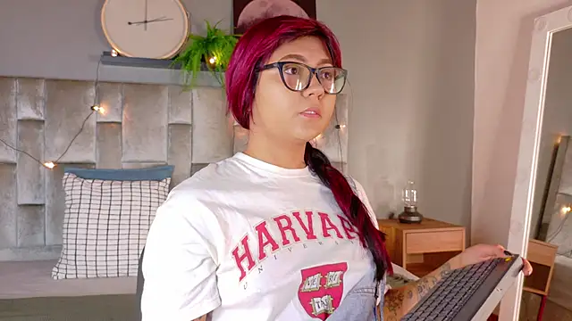 alaia-rogers online show from 10, 10, 2025