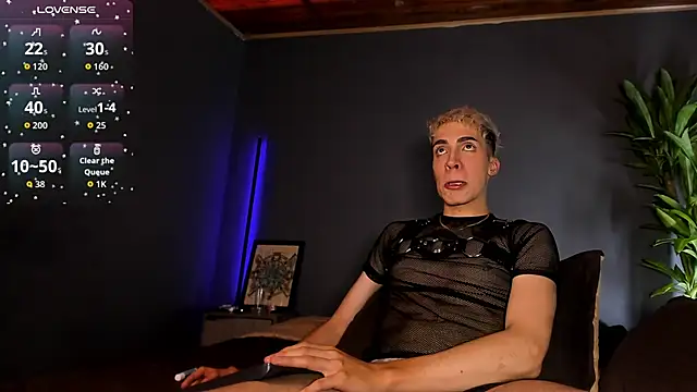 Snapshot of Angel_Snowhotxxx chatting on 8, 11, 2025 Angel Snowhotxxx online show from 8, 11, 2025