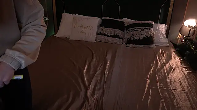 IceDanielles online show from 22, 12, 2025