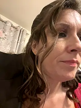 Lwhite1 online show from 28, 11, 2025