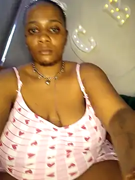 Snapshot of CocoBootyyy chatting on 22, 11, 2025 CocoBootyyy online show from 22, 11, 2025