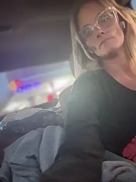 vixendoll87 online show from 16, 2, 2025