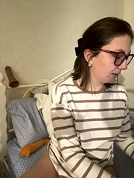 BeatriceTender online show from 2, 12, 2025