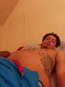 Snapshot of Warlock19975 chatting on 25, 2, 2025 Warlock19975 online show from 25, 2, 2025