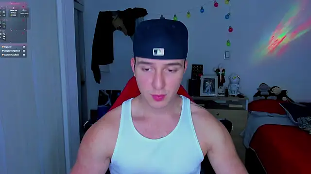 Snapshot of liam_oficial02 chatting on 6, 12, 2024 liam oficial02 online show from 6, 12, 2024