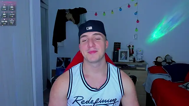 Snapshot of liam_oficial02 chatting on 12, 12, 2024 liam oficial02 online show from 12, 12, 2024