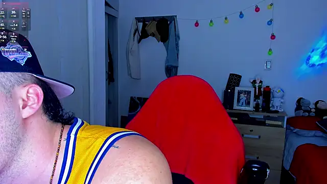 Snapshot of liam_oficial02 chatting on 17, 12, 2024 liam oficial02 online show from 17, 12, 2024