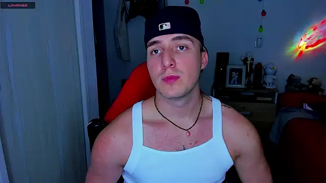 liam oficial02 online show from 19, 12, 2024