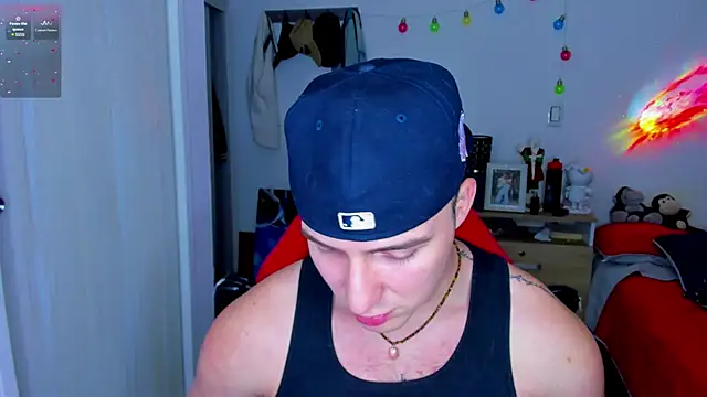 Snapshot of liam_oficial02 chatting on 21, 12, 2024 liam oficial02 online show from 21, 12, 2024