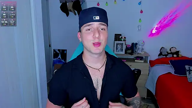 Snapshot of liam_oficial02 chatting on 10, 1, 2025 liam oficial02 online show from 10, 1, 2025