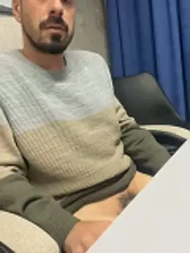 Snapshot of giorgakaci69 chatting on 29, 10, 2025 giorgakaci69 online show from 29, 10, 2025